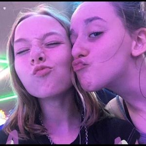 Meet your Posher, Mackie